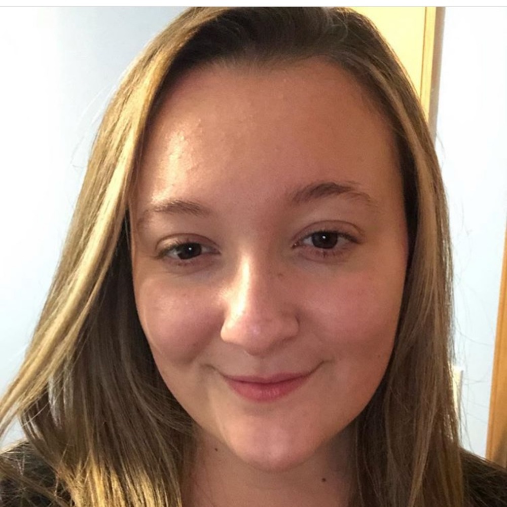 Meet your Posher, Angela
